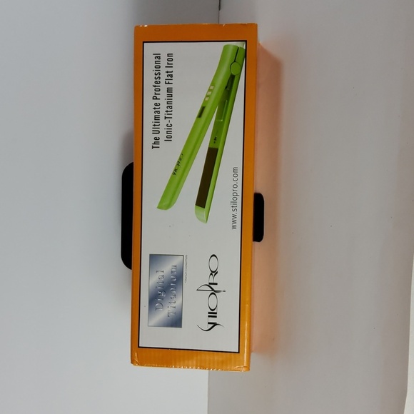 Stilopro The Ultimate Professional Ionic- Titanium Flat Iron - Picture 1 of 11